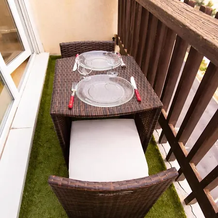 4 Personnes - Résidence St Clair - Piscine - Grande Roue Cap D'agde * Agde